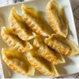 Pot Stickers (8 Pieces)